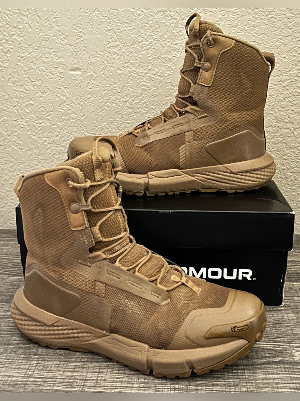 UNDER ARMOUR BROWN BOOT UA CHARGED VALSETZ MID Sz 6